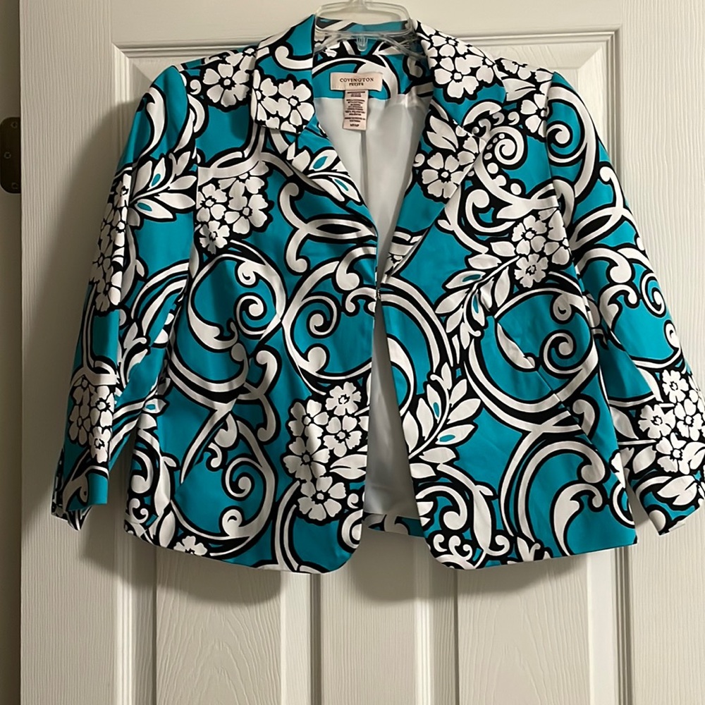 Bolero type jacket
